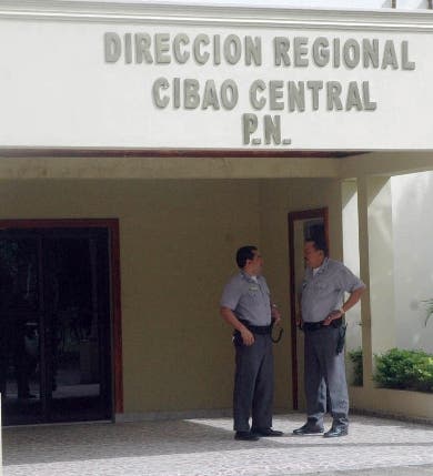 Policía apresa a 2 por explotación sexual