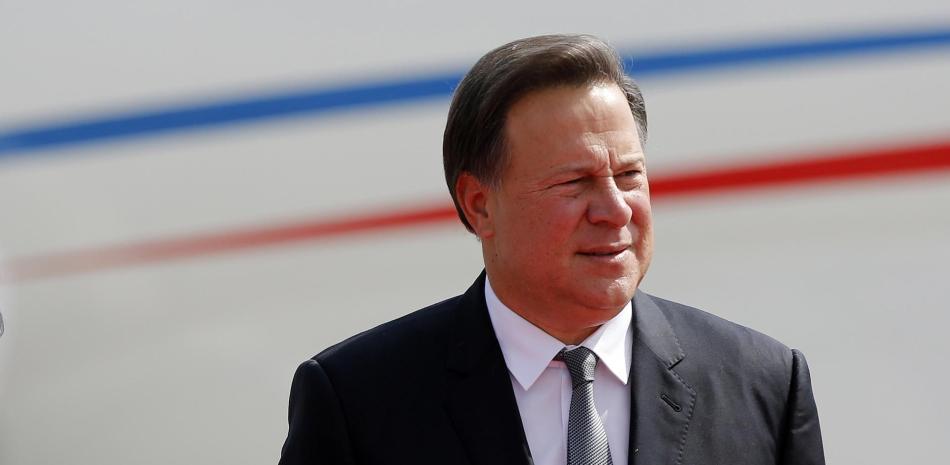 EEUU implica a expresidente panameño en corrupción y lo declara «inelegible» para entrar a ese país
