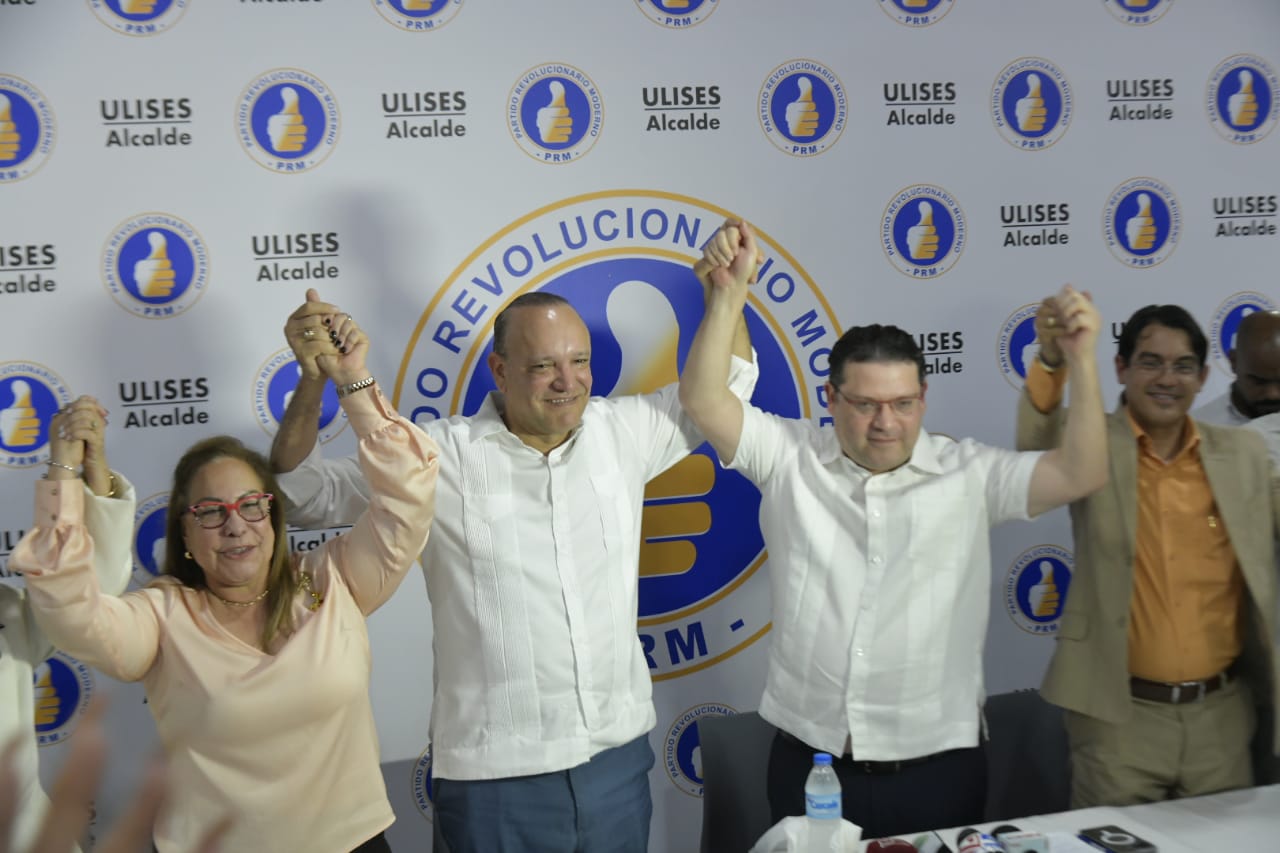 Sanz Lovatón reafirma apoyo del PRM a Ulises Rodríguez