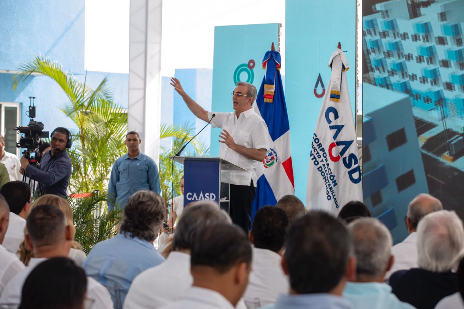 Abinader entrega 200 apartamentos en Guajimía y una subestación eléctrica en zona franca SDO