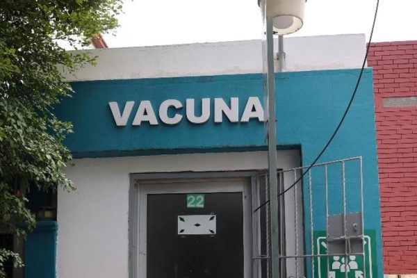 Adultos mayores deben vacunarse, establecer cultura