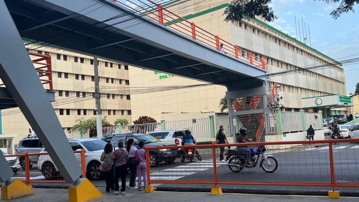 Aún pocas personas usan peatonal de la Ortega y Gasset, sin importar su seguridad