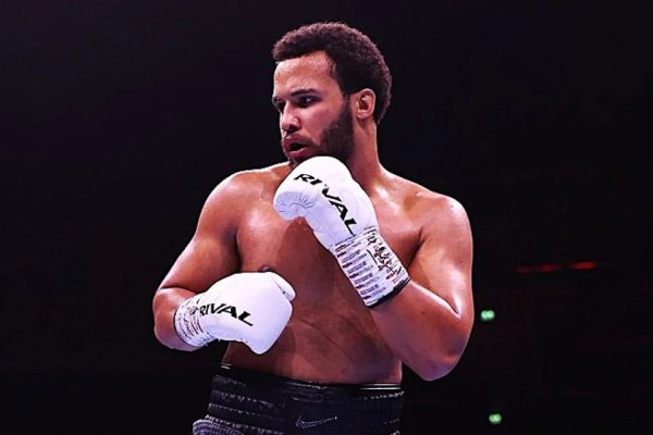 Moses Itauma aspira a convertirse en el campeón de peso pesado más joven desde Mike Tyson