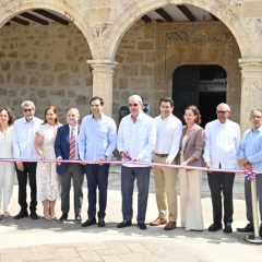 Abinader encabeza apertura libre y gratuita del Alcázar de Colón, en la Ciudad Colonial
