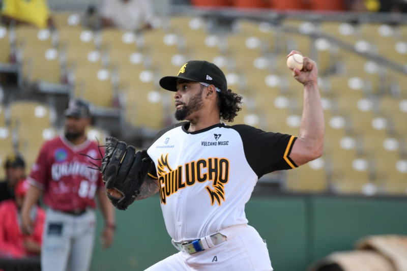 Águilas derrotan a Gigantes para su primer triunfo de la temporada